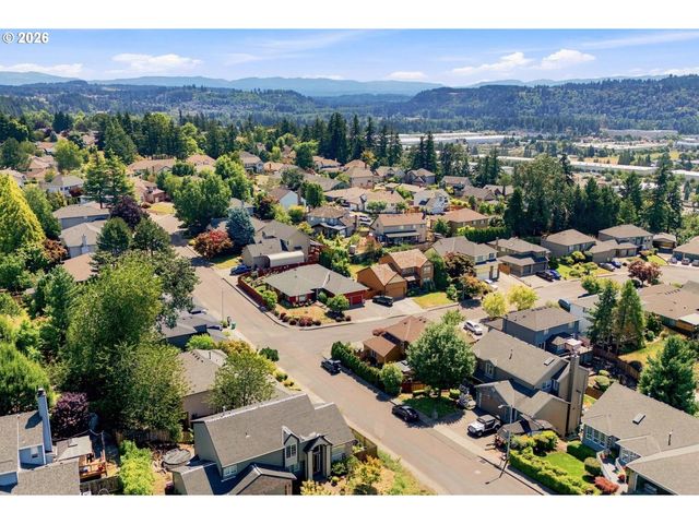 15048 Se DIAMOND Dr, Clackamas, OR 97015