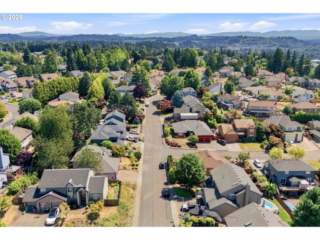 15048 Se DIAMOND Dr, Clackamas, OR 97015