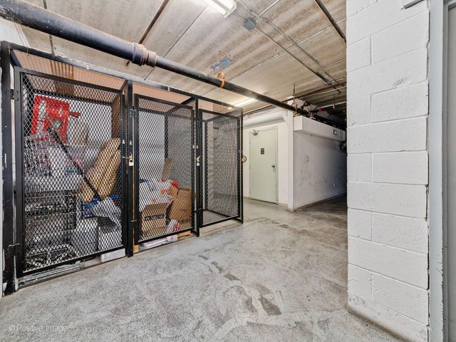 8000 Kilpatrick Avenue 2F, Skokie, IL 60076