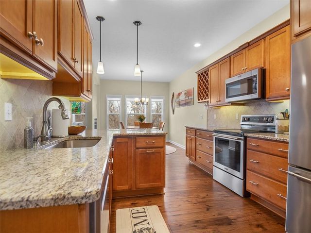 5982 Monarch Drive, Farmington, NY 14425