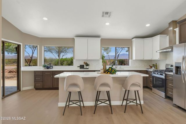 8470 N Redstone, Tucson, AZ 85743