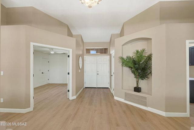 8470 N Redstone, Tucson, AZ 85743