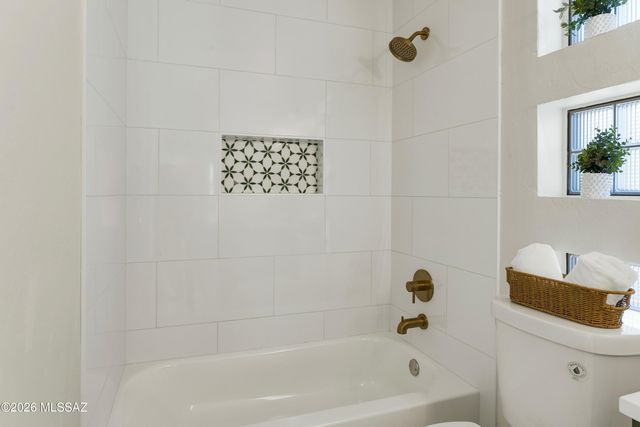 8470 N Redstone, Tucson, AZ 85743