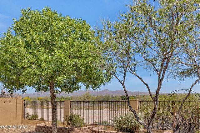 8470 N Redstone, Tucson, AZ 85743