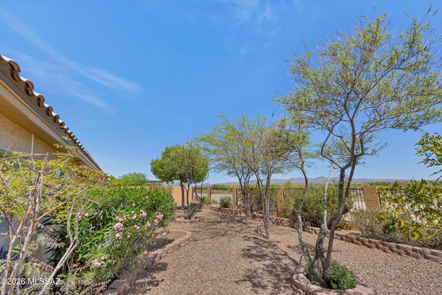 8470 N Redstone, Tucson, AZ 85743