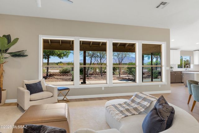 8470 N Redstone, Tucson, AZ 85743