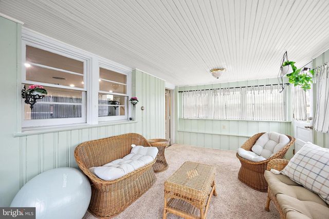 2204 FOOTE RD, Wilmington, DE 19803