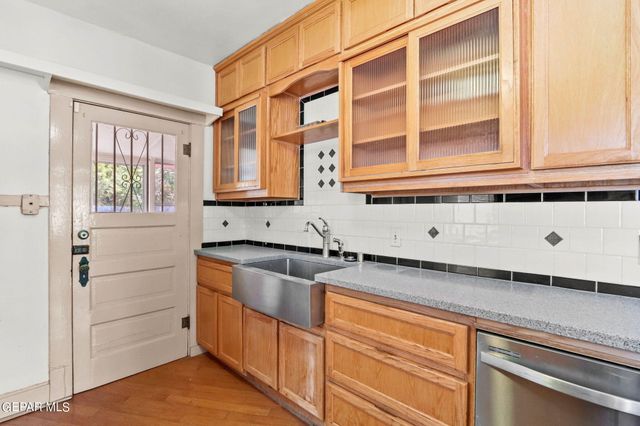 2709 N Florence Street, El Paso, TX 79902