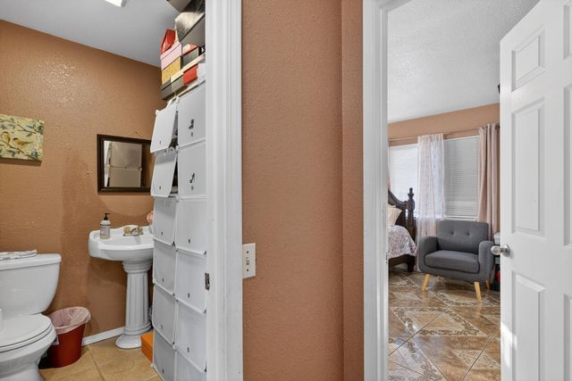 5555 E Main St, Stockton, CA 95215