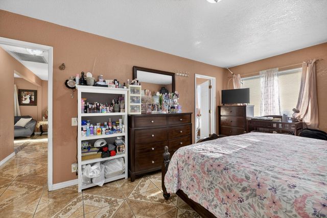 5555 E Main St, Stockton, CA 95215