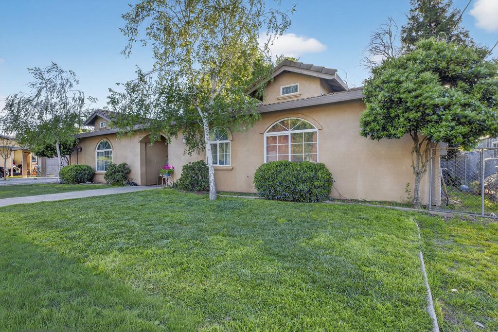 5555 E Main St, Stockton, CA 95215