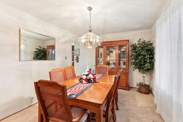 1 Northlite Cir, Sacramento, CA 95831