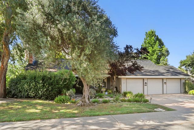 1 Northlite Cir, Sacramento, CA 95831