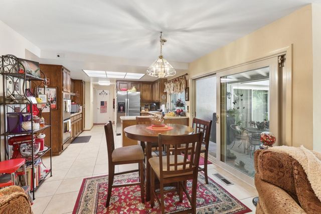 1 Northlite Cir, Sacramento, CA 95831