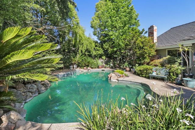 1 Northlite Cir, Sacramento, CA 95831