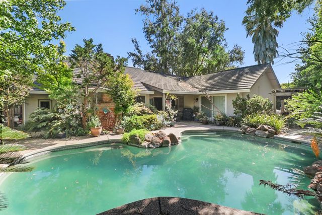 1 Northlite Cir, Sacramento, CA 95831