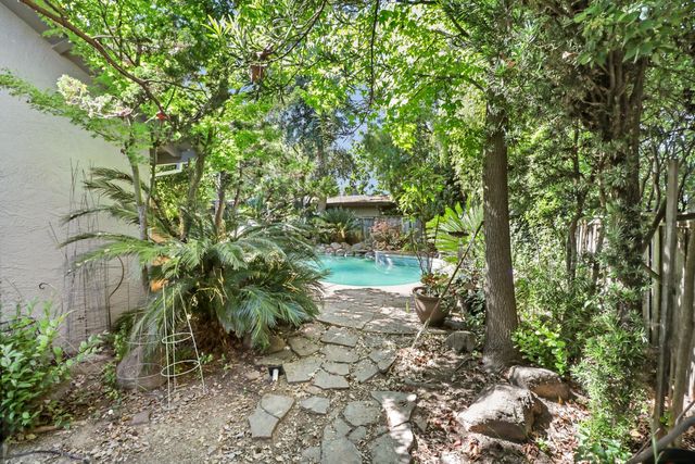 1 Northlite Cir, Sacramento, CA 95831