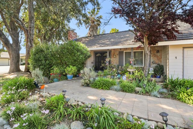 1 Northlite Cir, Sacramento, CA 95831