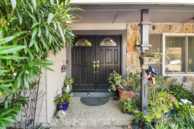 1 Northlite Cir, Sacramento, CA 95831