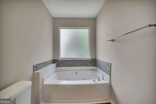 4704 Vineyard Court SE, Smyrna, GA 30082