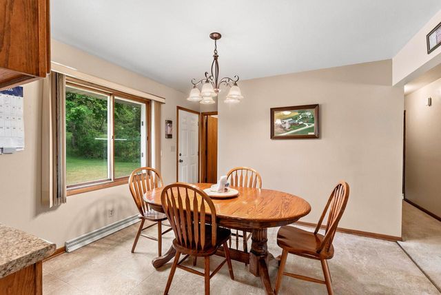 924 N 18th AVENUE, West Bend, WI 53090