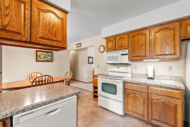 924 N 18th AVENUE, West Bend, WI 53090