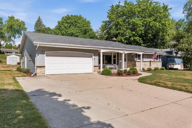 924 N 18th AVENUE, West Bend, WI 53090