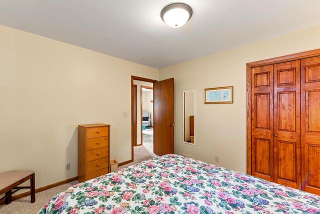 924 N 18th AVENUE, West Bend, WI 53090