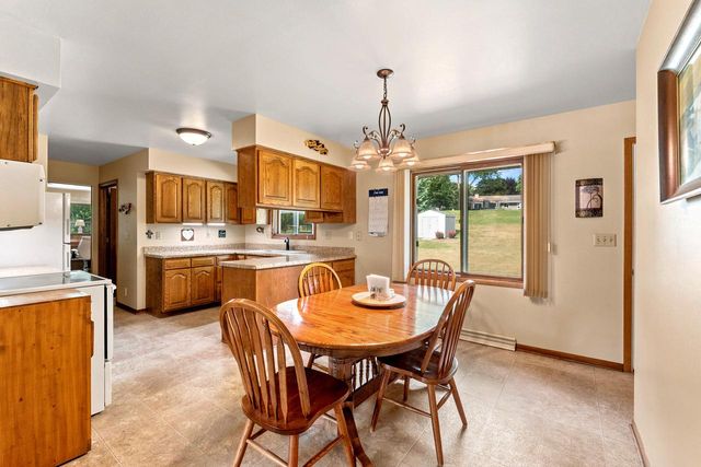 924 N 18th AVENUE, West Bend, WI 53090
