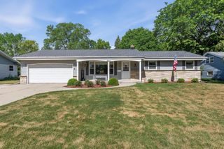 924 N 18th AVENUE, West Bend, WI 53090