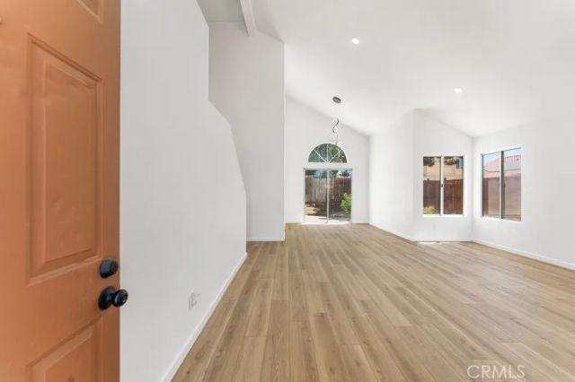 1840 E Newgrove, Lancaster, CA 93535