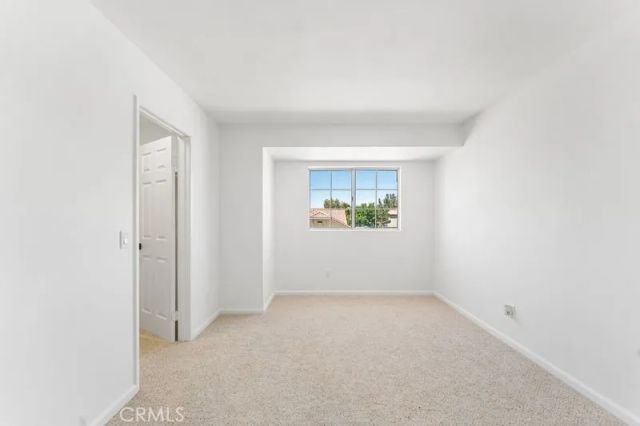 1840 E Newgrove, Lancaster, CA 93535