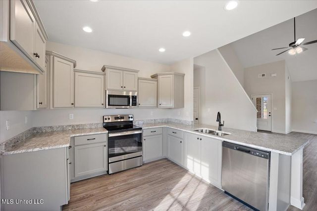 13837 Wesley Banks Boulevard, Olive Branch, MS 38654