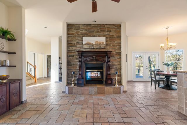 14860 Oak Knoll Drive, Red Bluff, CA 96080