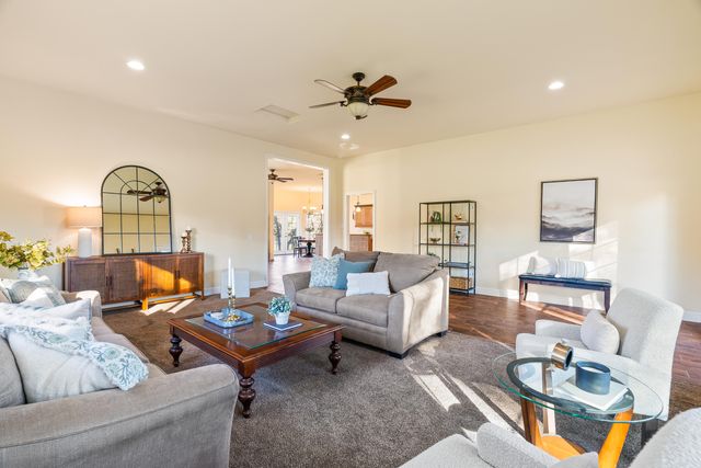 14860 Oak Knoll Drive, Red Bluff, CA 96080