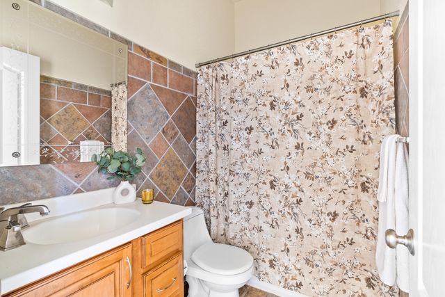 14860 Oak Knoll Drive, Red Bluff, CA 96080