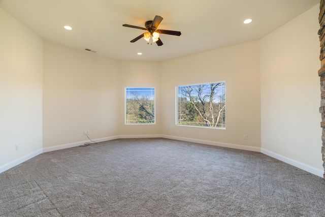 14860 Oak Knoll Drive, Red Bluff, CA 96080