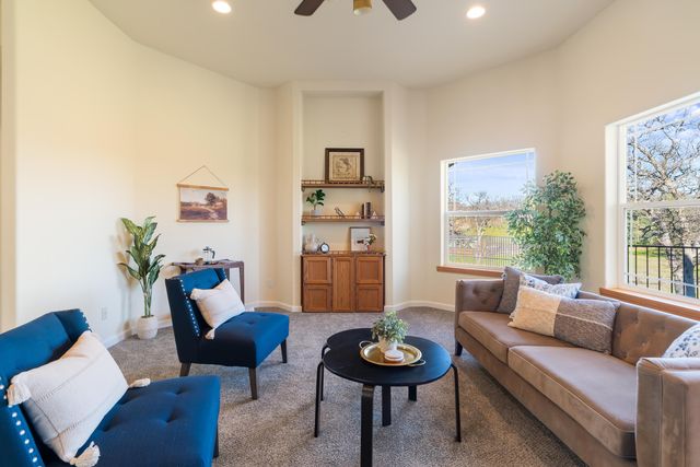 14860 Oak Knoll Drive, Red Bluff, CA 96080