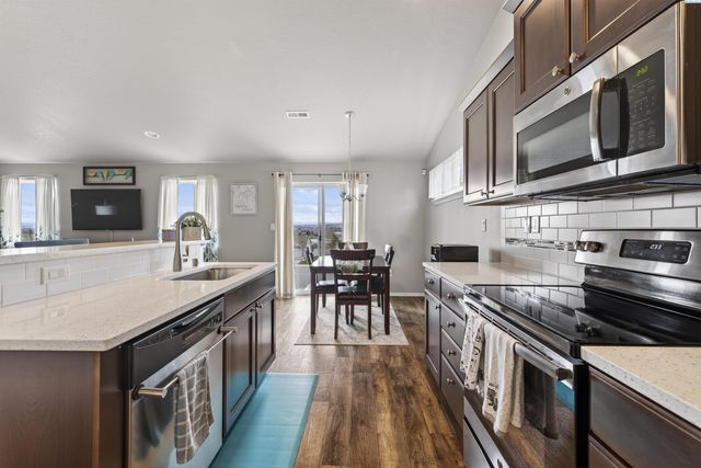 5702 Chapel Hill Blvd, Pasco, WA 99301