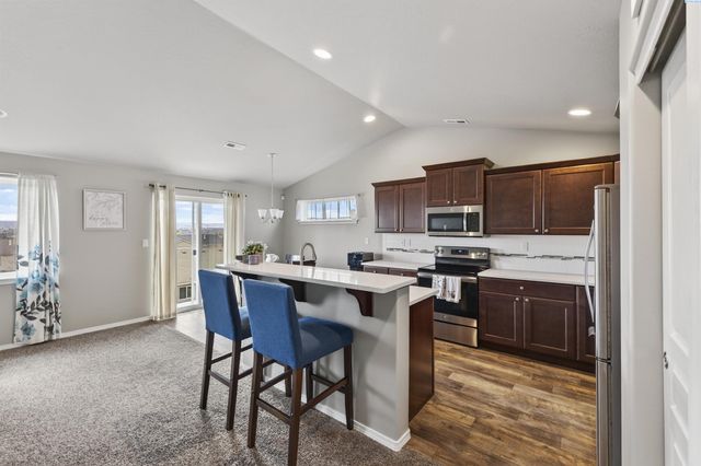 5702 Chapel Hill Blvd, Pasco, WA 99301