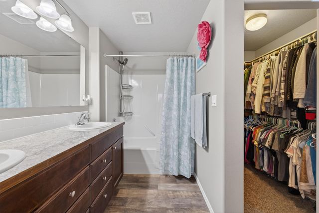 5702 Chapel Hill Blvd, Pasco, WA 99301