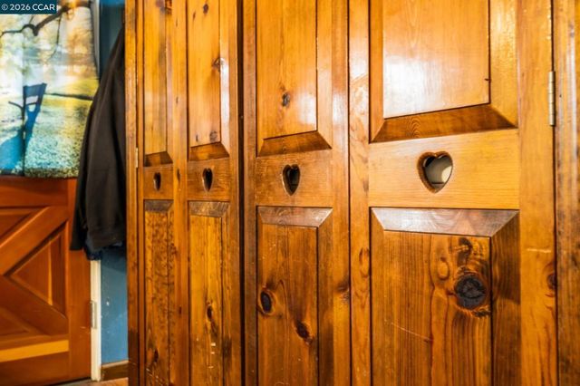 1036 Regent St, Alameda, CA 94501