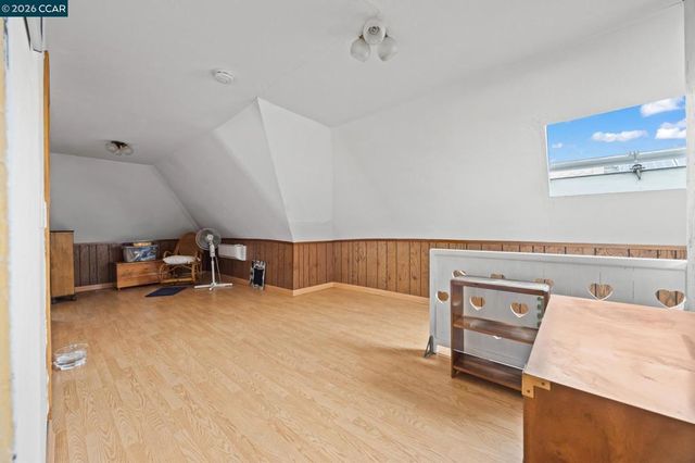 1036 Regent St, Alameda, CA 94501