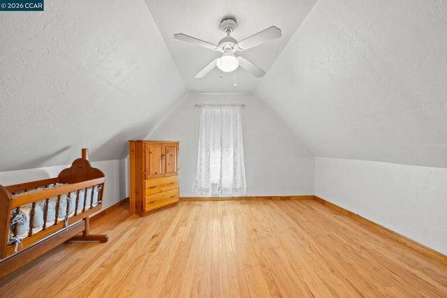 1036 Regent St, Alameda, CA 94501