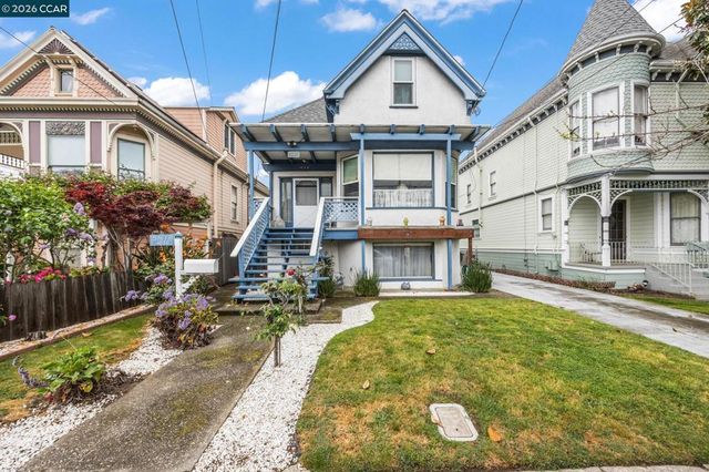 1036 Regent St, Alameda, CA 94501