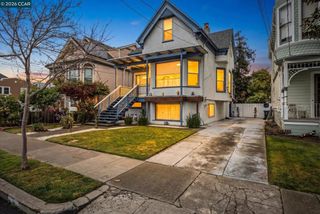 1036 Regent St, Alameda, CA 94501