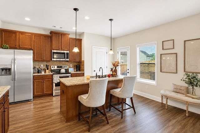 2032 Bridgewater Pass, Hampton, GA 30228