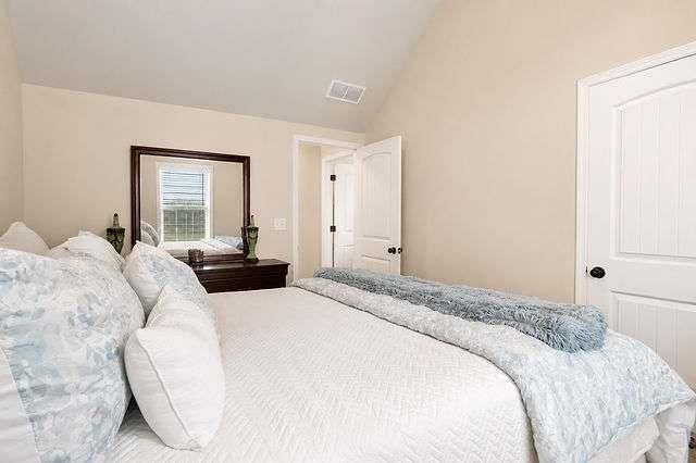 2032 Bridgewater Pass, Hampton, GA 30228