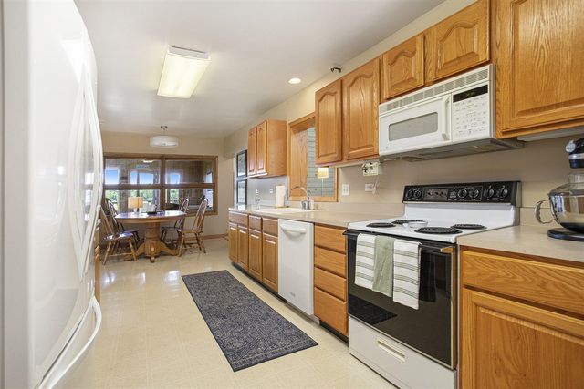 59688 Summit Street, Three Rivers, MI 49093