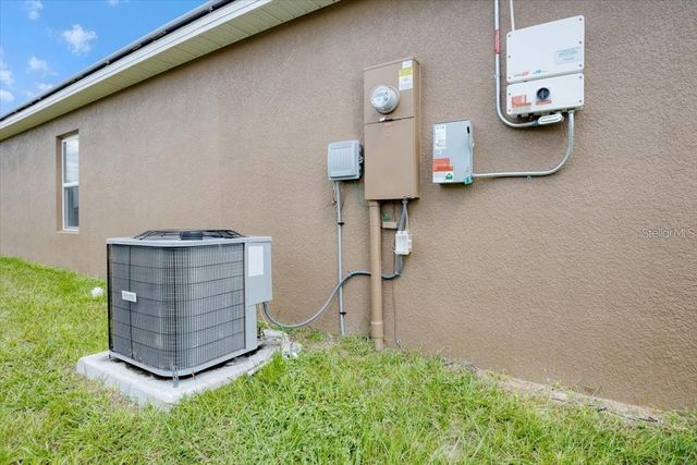 1448 STONE RIDGE CIRCLE, Sebring, FL 33870